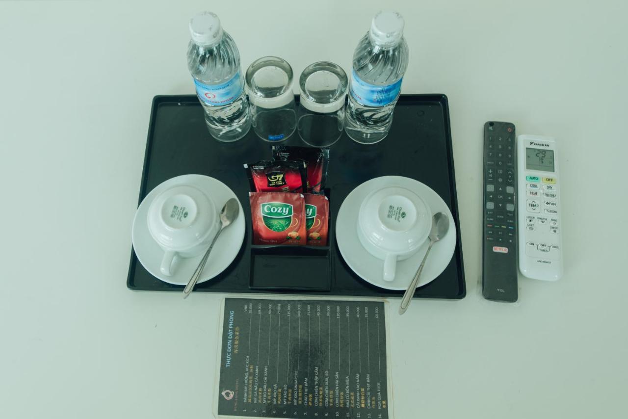 Hung Long Hotel Phủ Từ Sơn Esterno foto