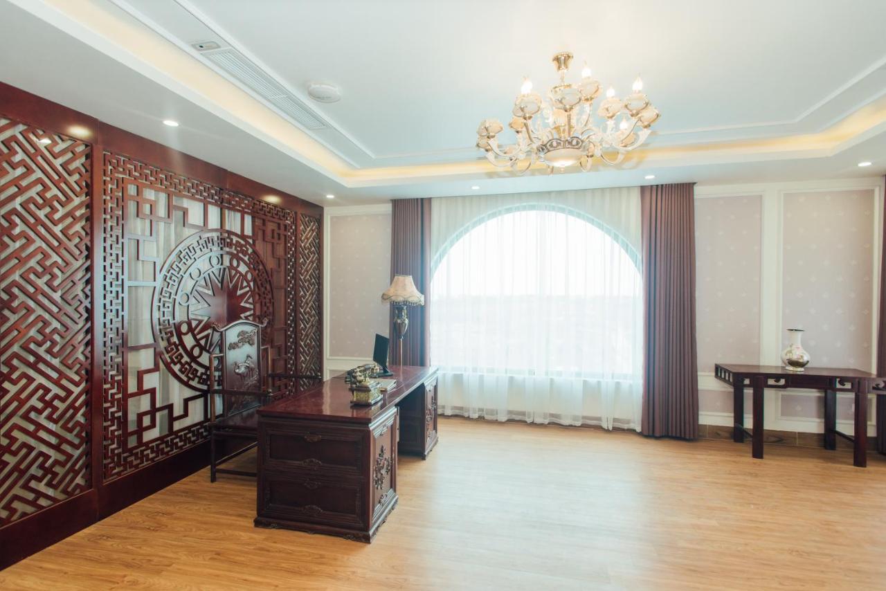 Hung Long Hotel Phủ Từ Sơn Esterno foto