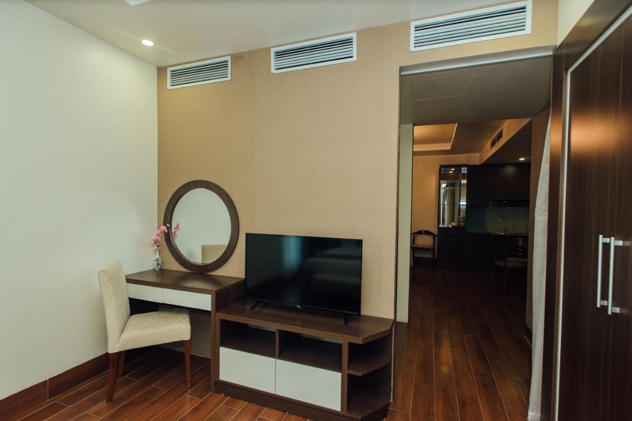 Hung Long Hotel Phủ Từ Sơn Esterno foto