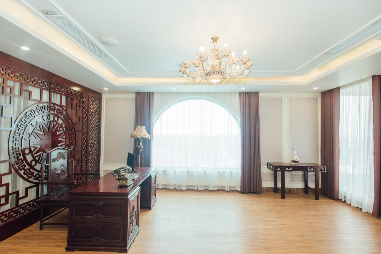 Hung Long Hotel Phủ Từ Sơn Esterno foto