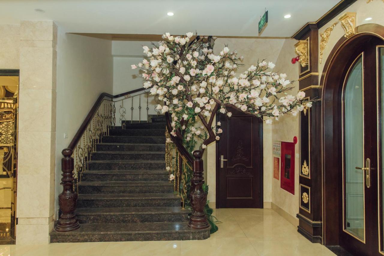 Hung Long Hotel Phủ Từ Sơn Esterno foto